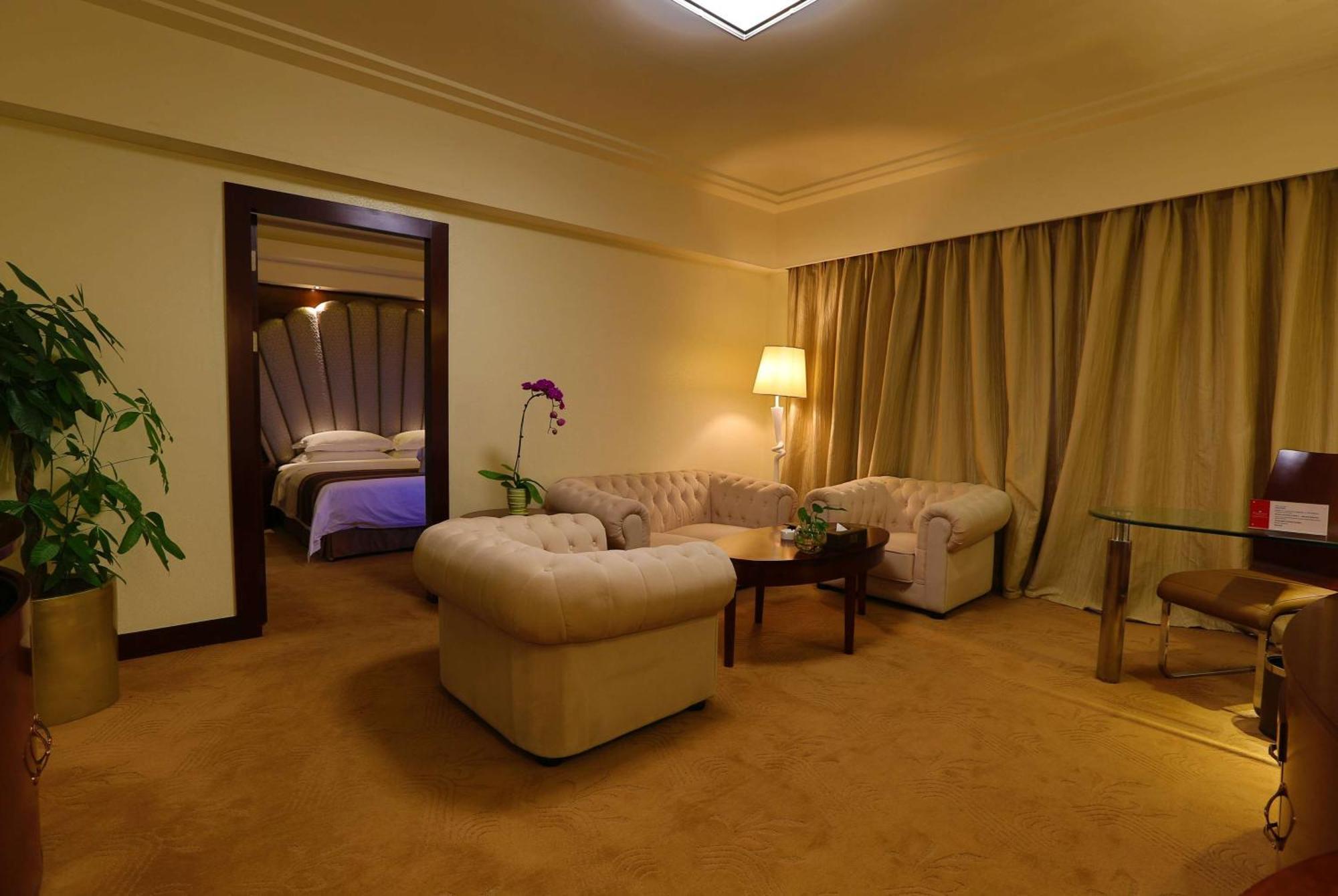 โรงแรม รามาดา เฉิงตู นอร์ท ภายนอก รูปภาพ
